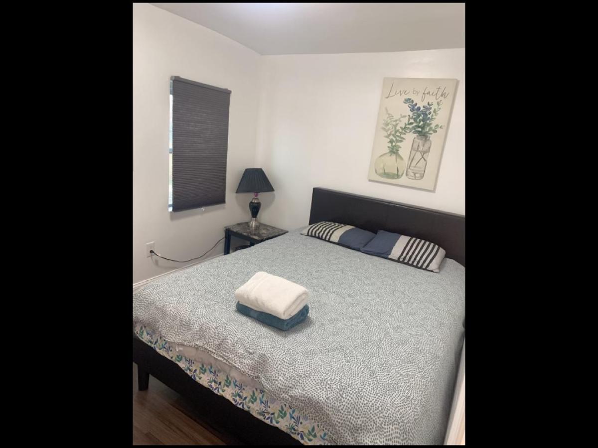 Homestay Stylist Bedroom Of *